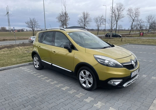 Renault Scenic cena 25700 przebieg: 239000, rok produkcji 2013 z Tuchów małe 121